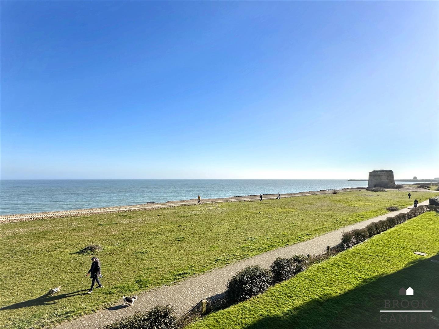 2 Bedroom Apartment - Purpose Built. 12 San Diego Way in Eastbourne,  2